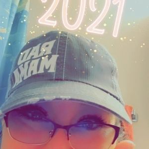 Meet your Posher, Becky